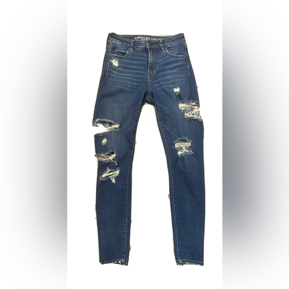 American eagle high rise Distressed Jegging